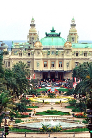 La façade Belle Époque du Casino de Monte-Carlo