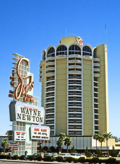 Le Sands Hotel de Las Vegas avec l'affiche de Wayne Newton