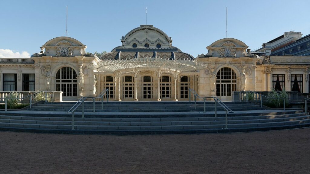 La façade du Théâtre et Grand Casino de Vichy